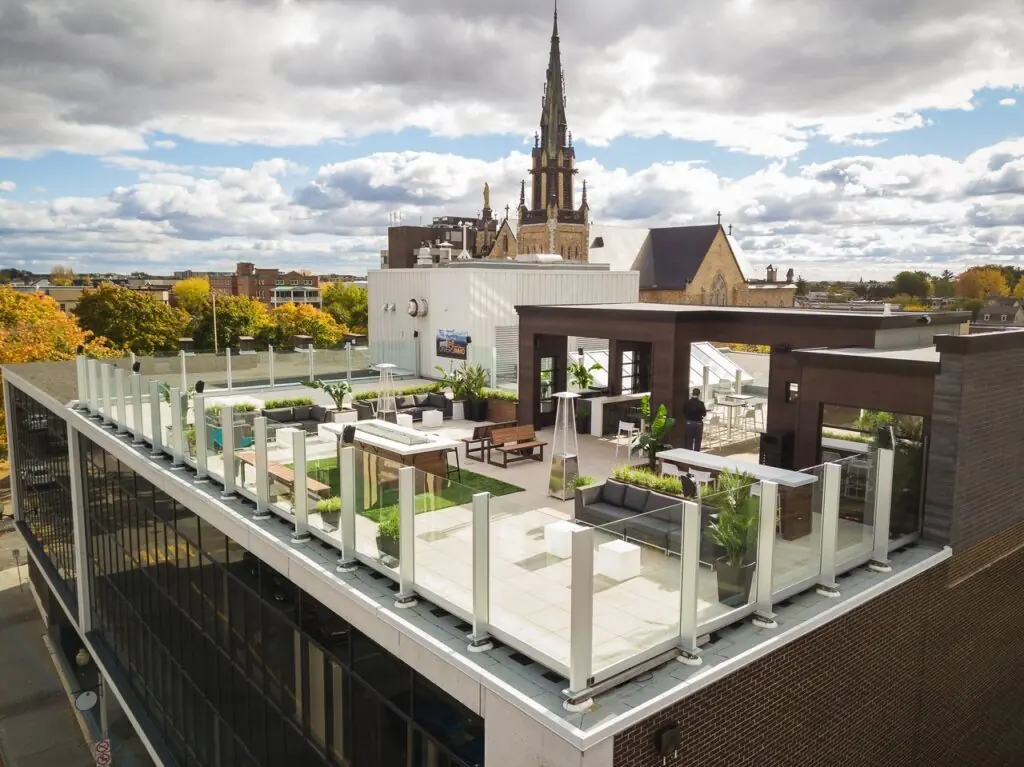 La terrasse sur le toit